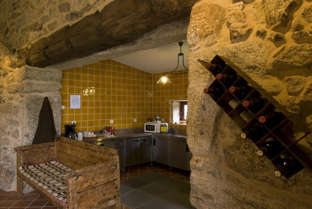 Casa Entre-Palheiros E Casa Do Canastro Montalegre Ngoại thất bức ảnh