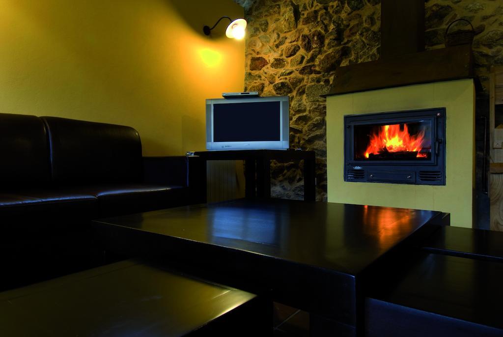 Casa Entre-Palheiros E Casa Do Canastro Montalegre Ngoại thất bức ảnh